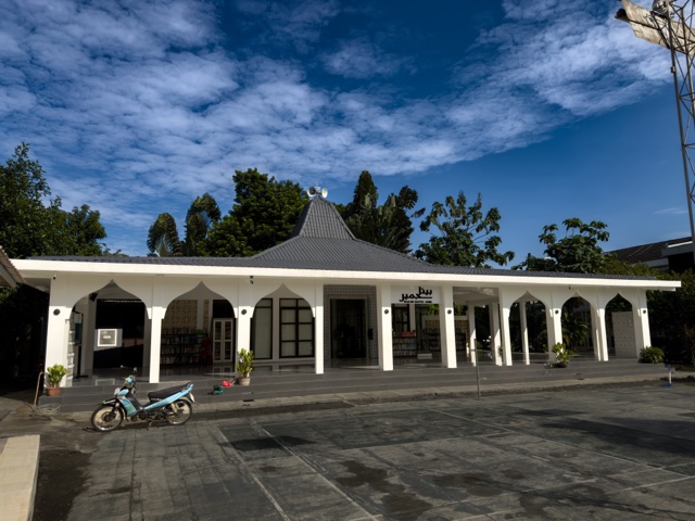 Masjid  Baitul Jamil